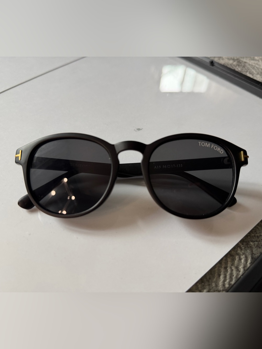 Black Round Frame Sunglasses with Dark Lenses